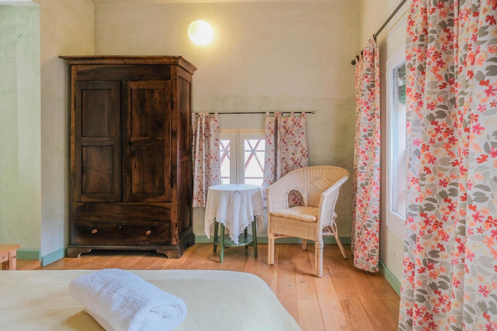 Rectoria De Castellar Villa La Vall de Bianya Luaran gambar