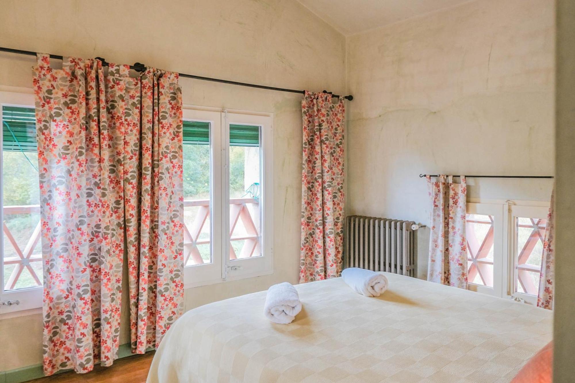 Rectoria De Castellar Villa La Vall de Bianya Luaran gambar